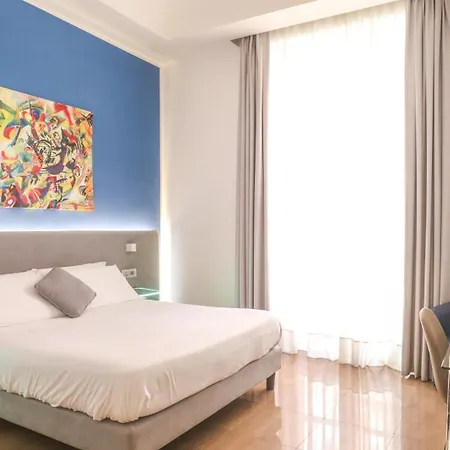 Sanfelice 33 Luxury מלון